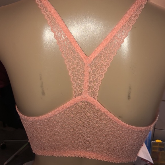 Victoria’s Secret no underwire bra - Picture 6 of 9